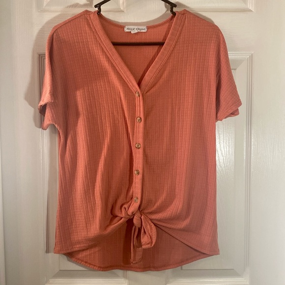 ABOVE AND BEYOND Pink Tie Knot Top - Picture 3 of 12